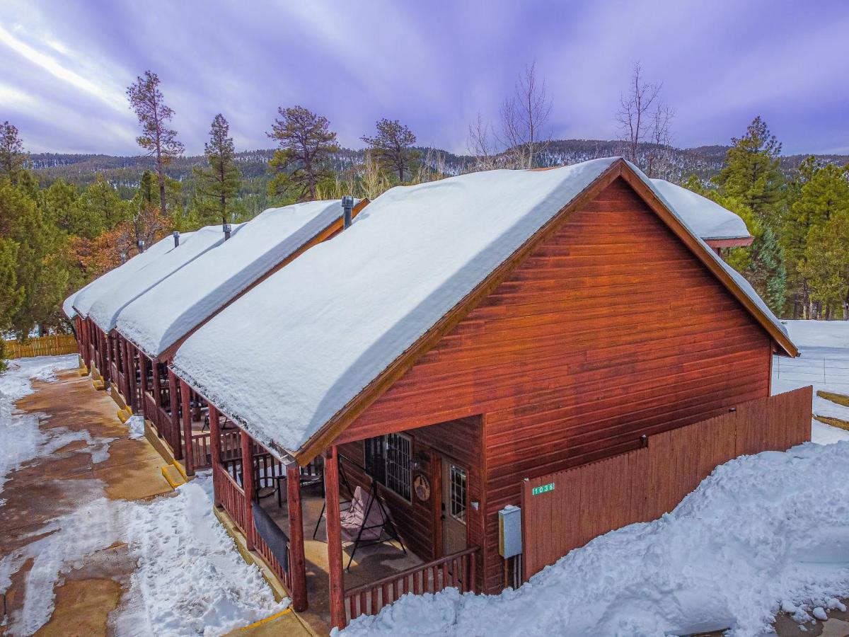 Cabin #4 The Wolves Den - Pet Friendly- Sleeps 6 - Playground & Game Room Payson Exterior photo
