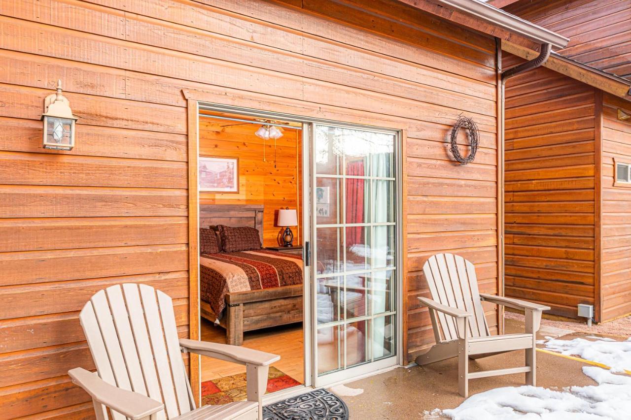 Cabin #4 The Wolves Den - Pet Friendly- Sleeps 6 - Playground & Game Room Payson Exterior photo